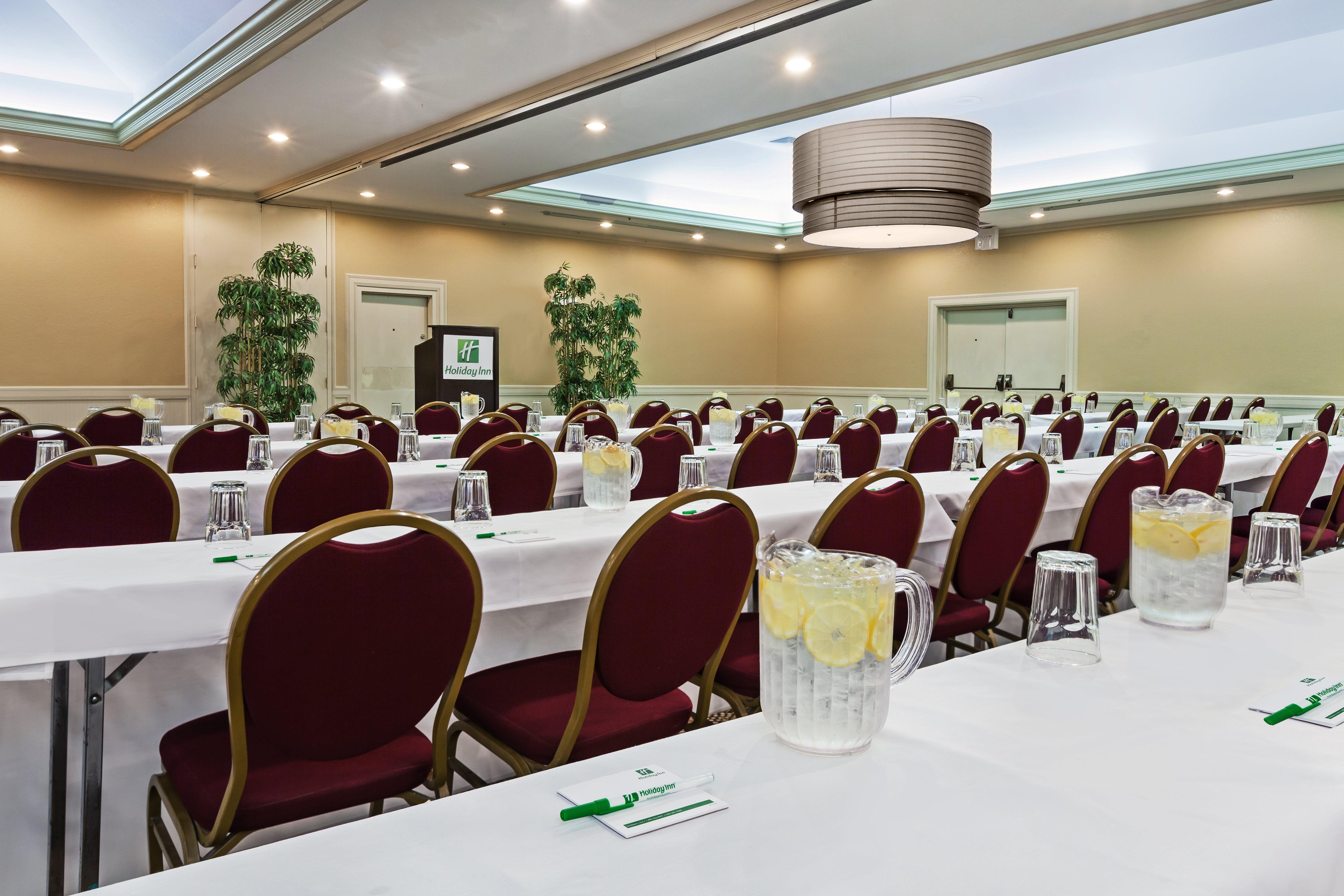 Holiday Inn Tyler - Conference Center By Ihg Exterior photo