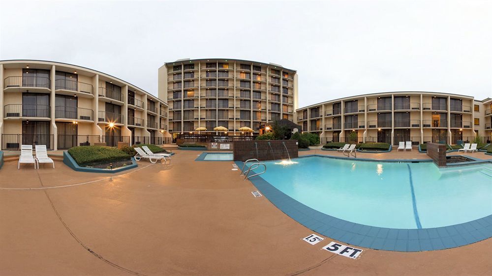 Holiday Inn Tyler - Conference Center By Ihg Exterior photo